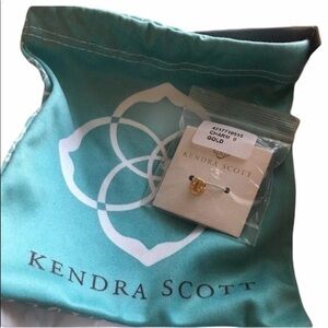 KENDRA SCOTT small Gold Number “0”charm